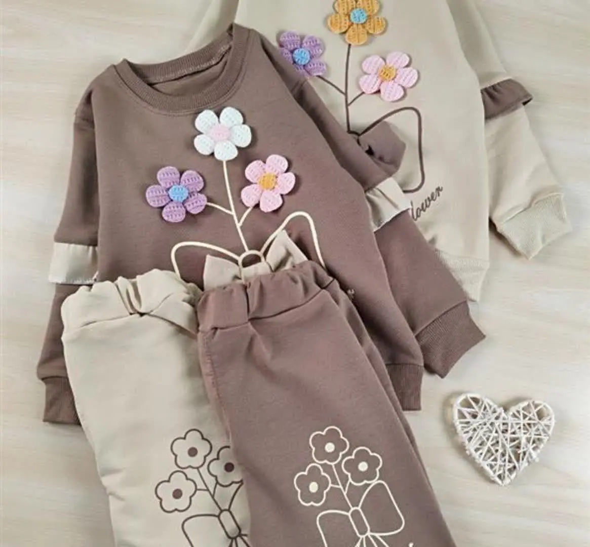 بلوز شلوار گل بافتنی پاپیونی
