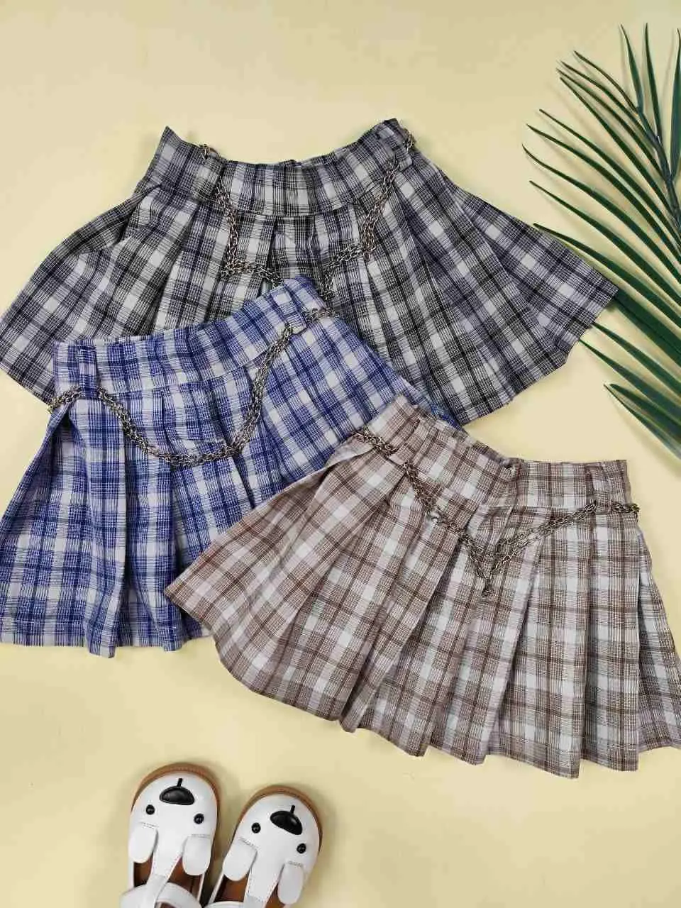 دامن تک چهار خونه 
