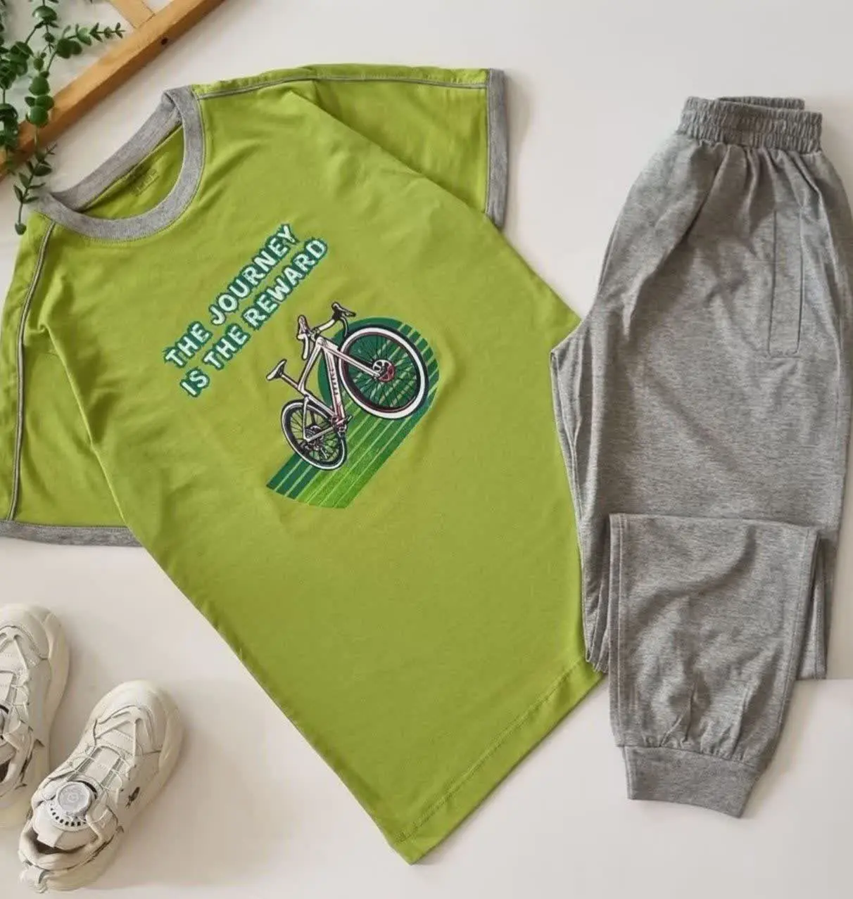 سرمه ای ۶۵ / سبز کمرنگ ۶۵