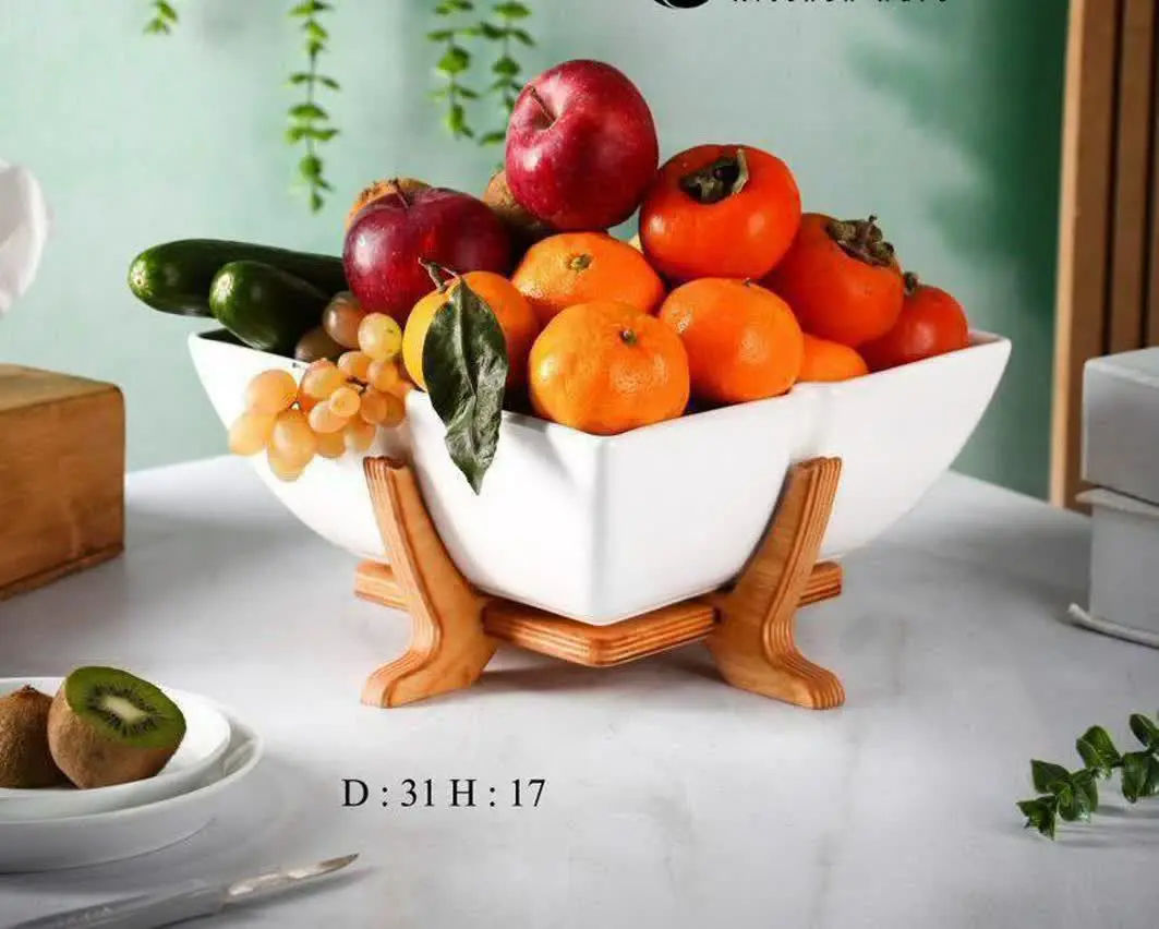 سالادخوری پانیا پایه دار
