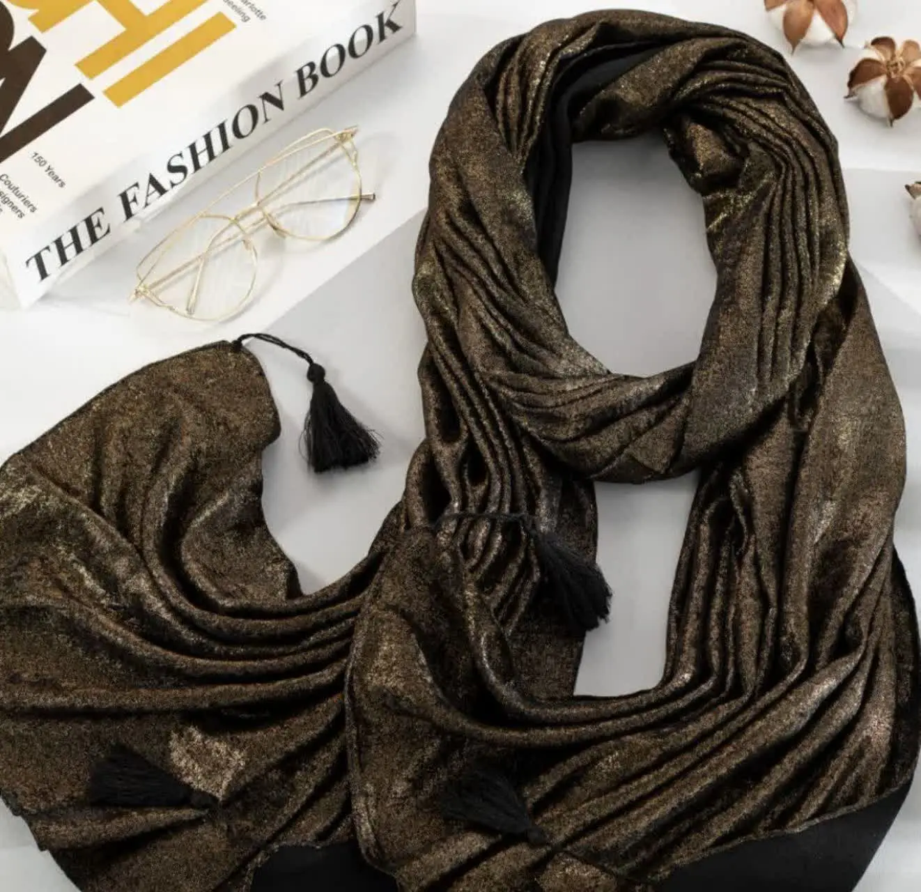 شال ابریشم فلورانس منگوله‌دار⚫️
