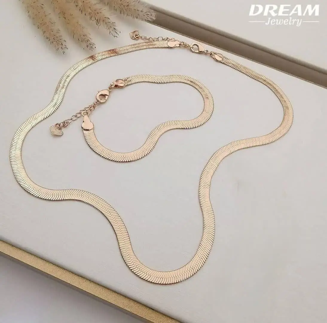 🔸 طول دستبند:۱۸ به همراه ۴...