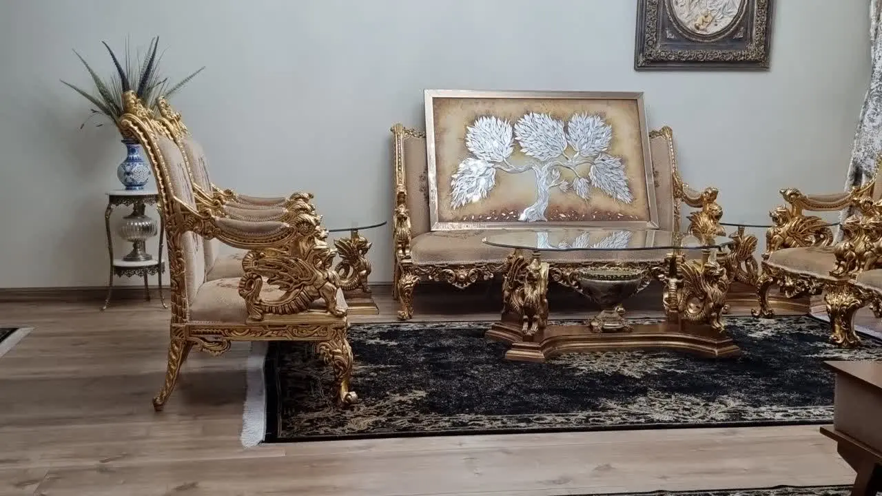 تابلوی درخت حیات با رنگ زمینه‌ی طلایی
