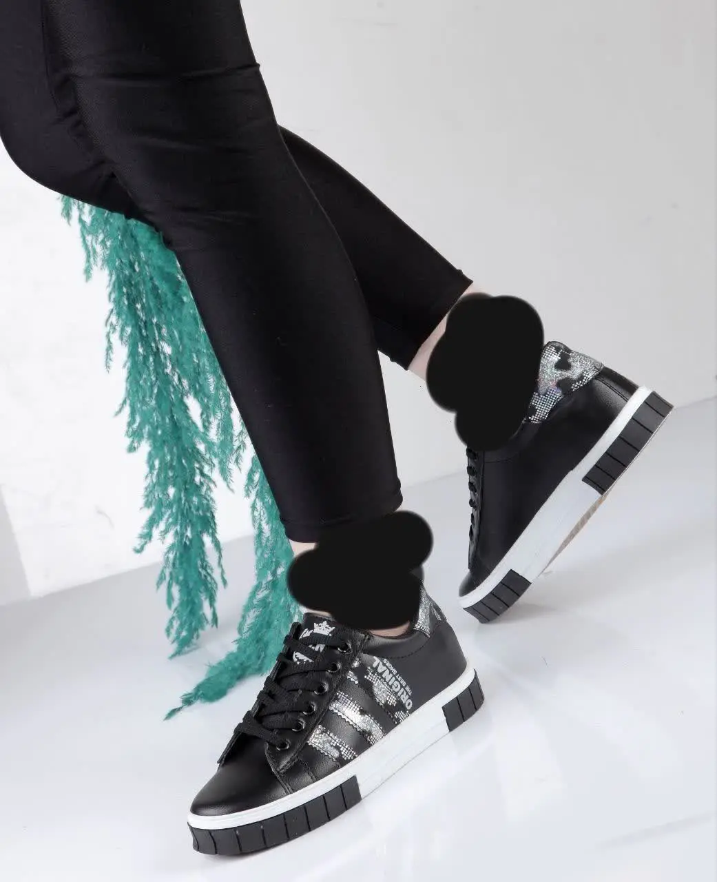 نام: ونس اکلیلی
