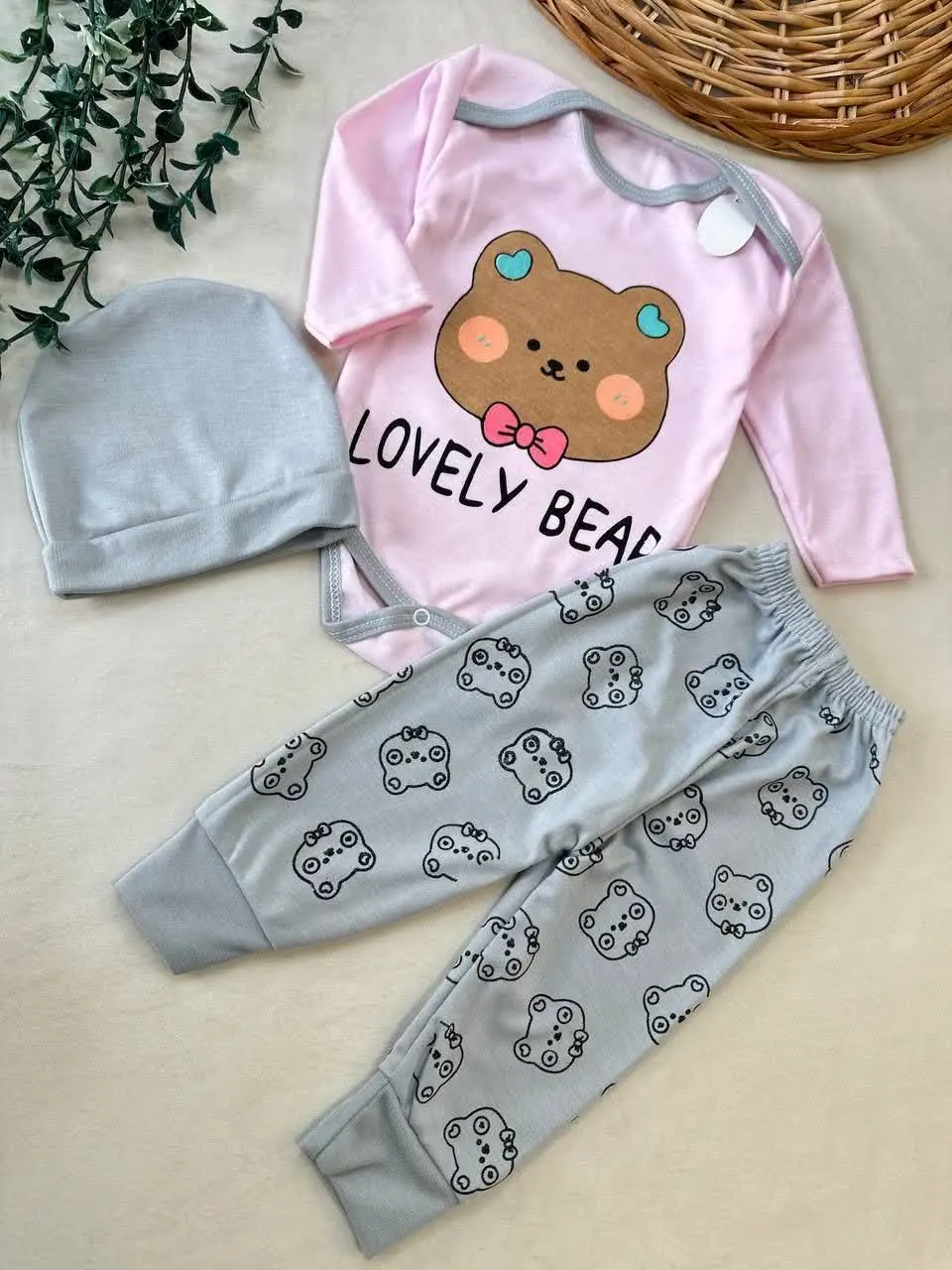 سه تیکه نوزادی
