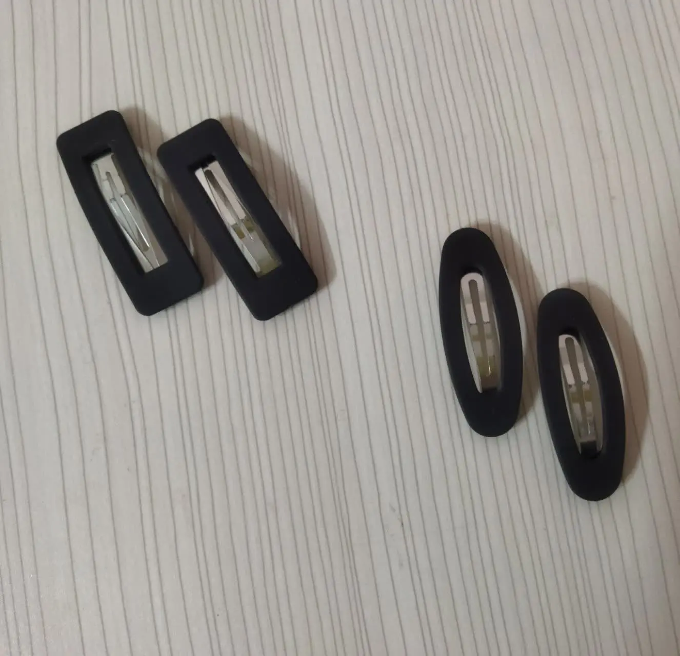 گیره مو تق تقی
