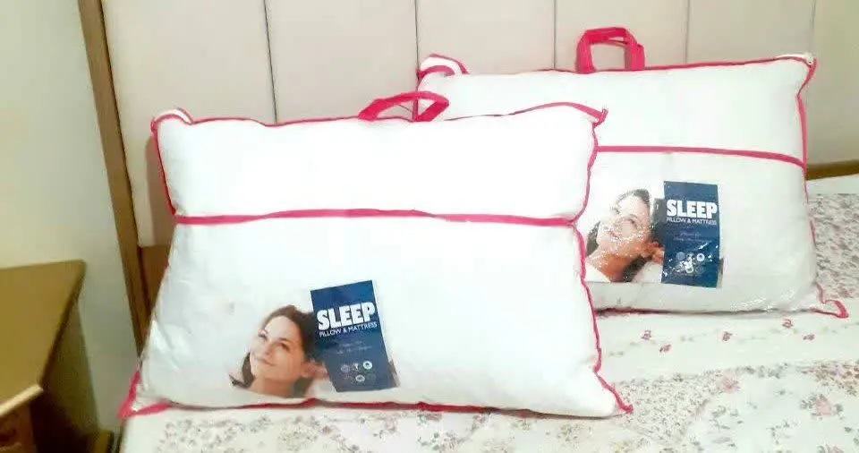 . بالشت وارداتی اینارو از دبی آوردم
