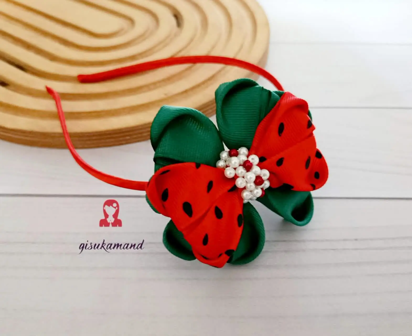 تل پفکی مروارید دوزی شده یل...