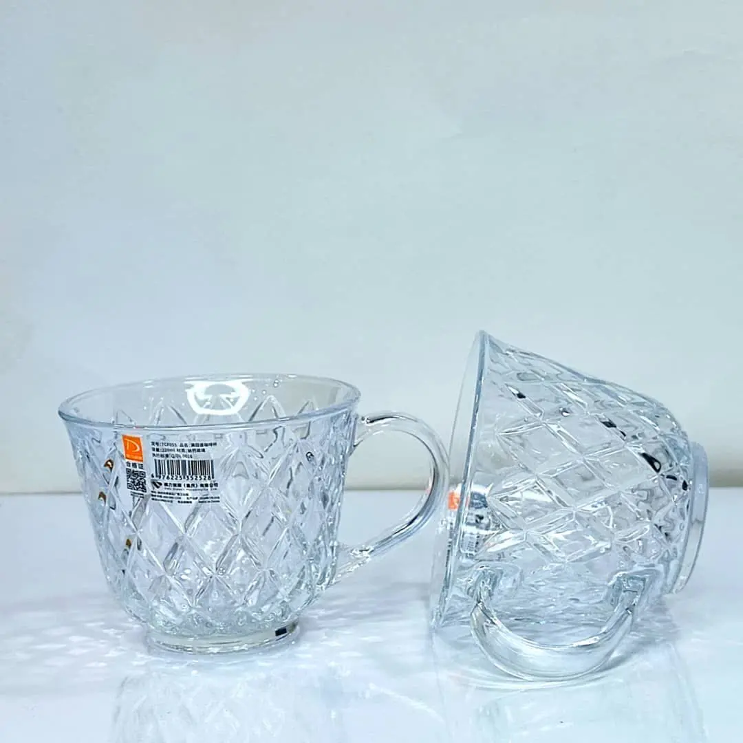 فنجان طرح ماکانو
