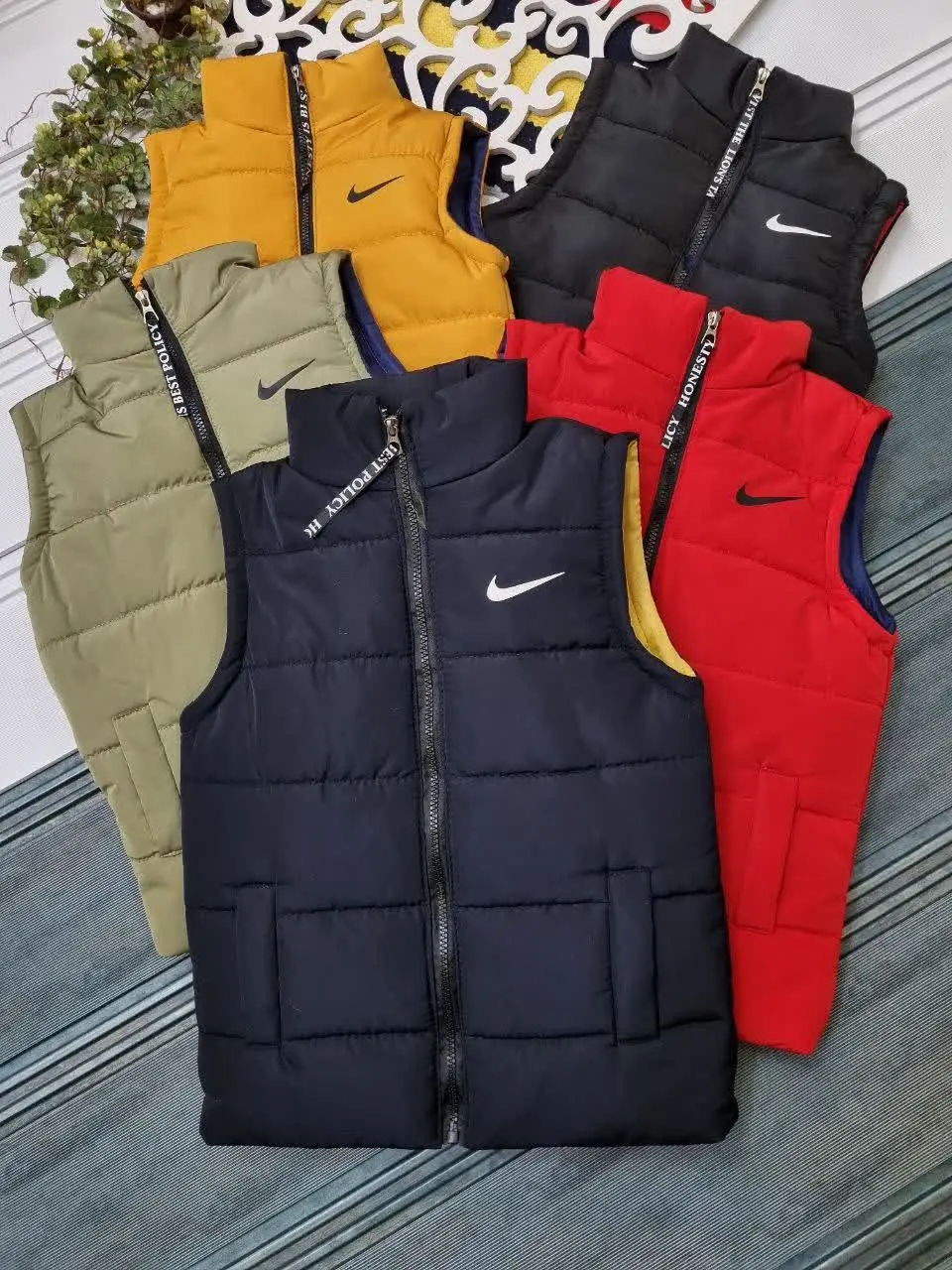 🇮🇷🧥🧶👗👚🎽👕👖👔💎
