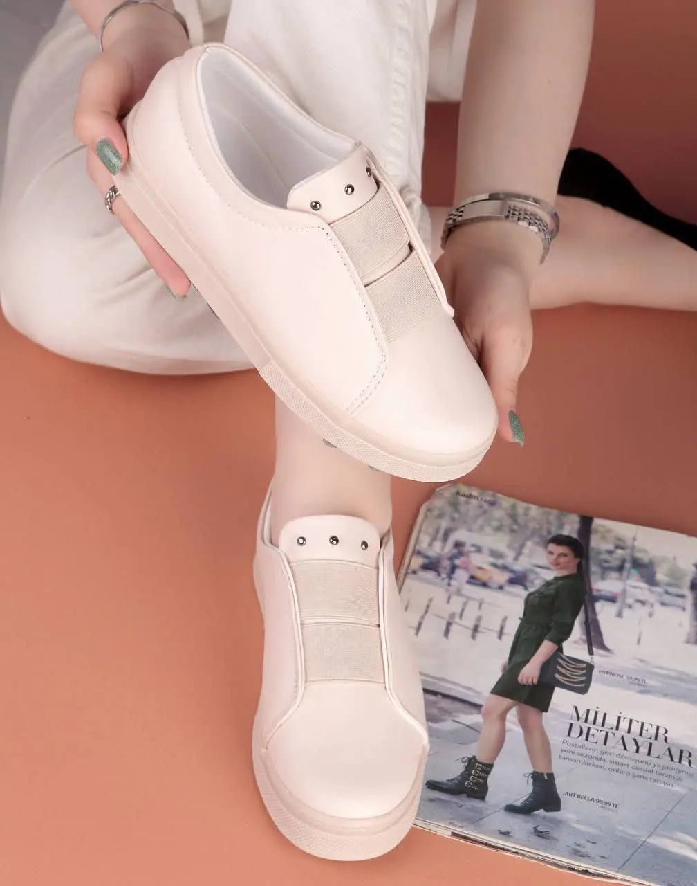 رنگبندی مشکی سفید کرم چری