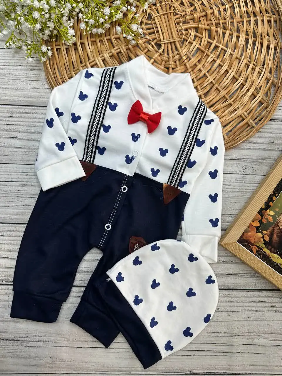 سرهمی پیشبندی جیب چرم خالدار سفید سورمه‌ای میکی موس نوزادی و کودک کد ۱۱۲۱۱۸ 
