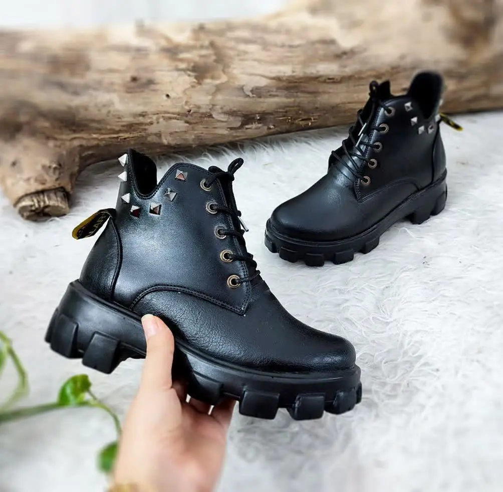 نیم بوت لژدار طبی