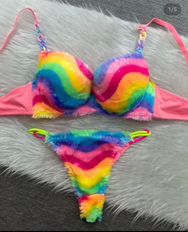 پشمالو رنگیه قشنگم 😻❤️
