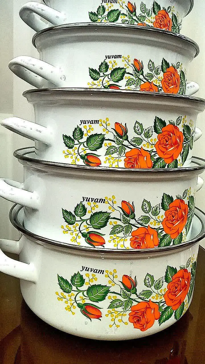 سرویس ۱۰ پارچه قابلمه لعابی درب لعاب 
