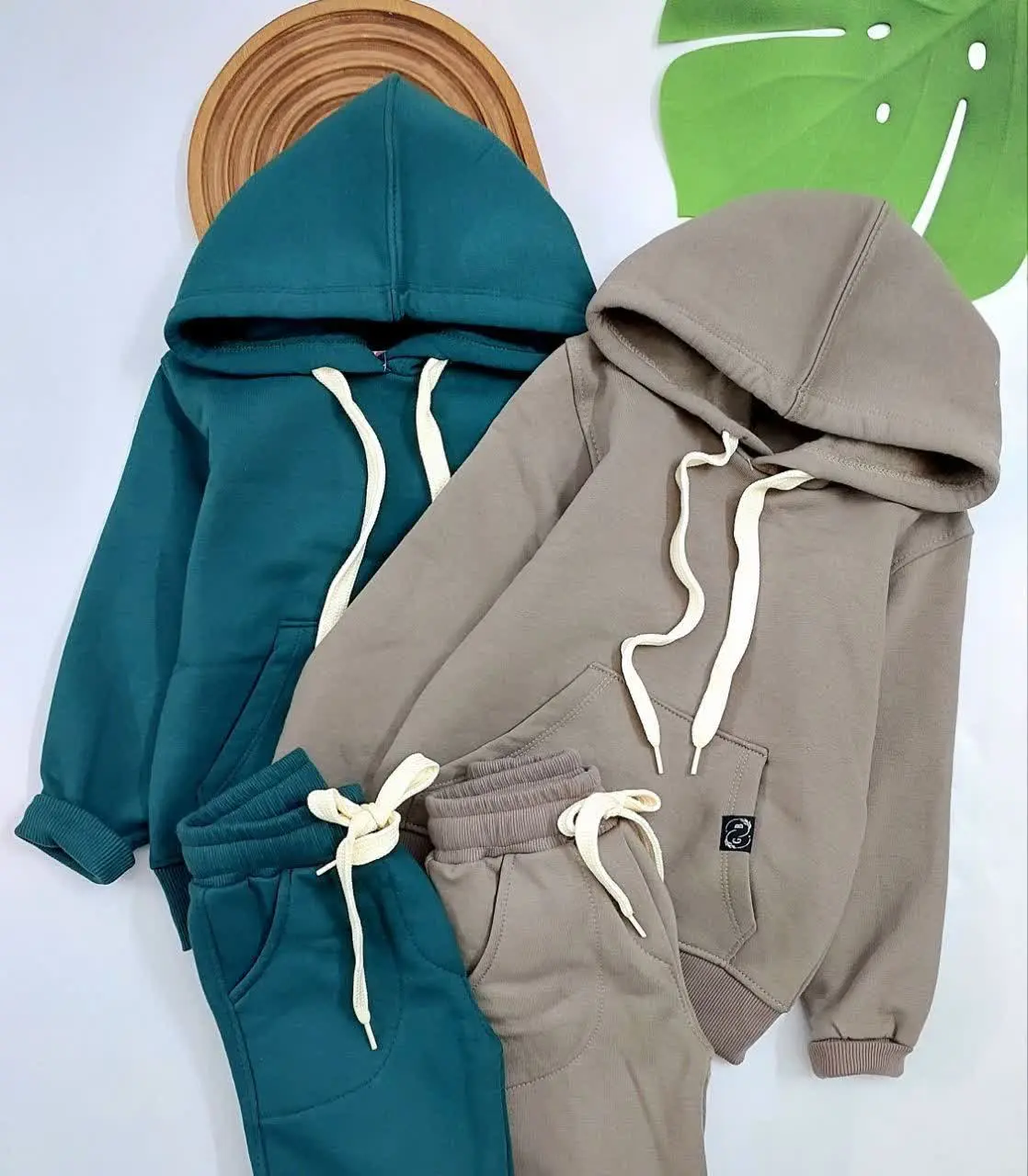 بسیار ضخیم اصلا به هیچ عنوان پرز نمی‌شه❌❌ و رنگ نمیده❌
