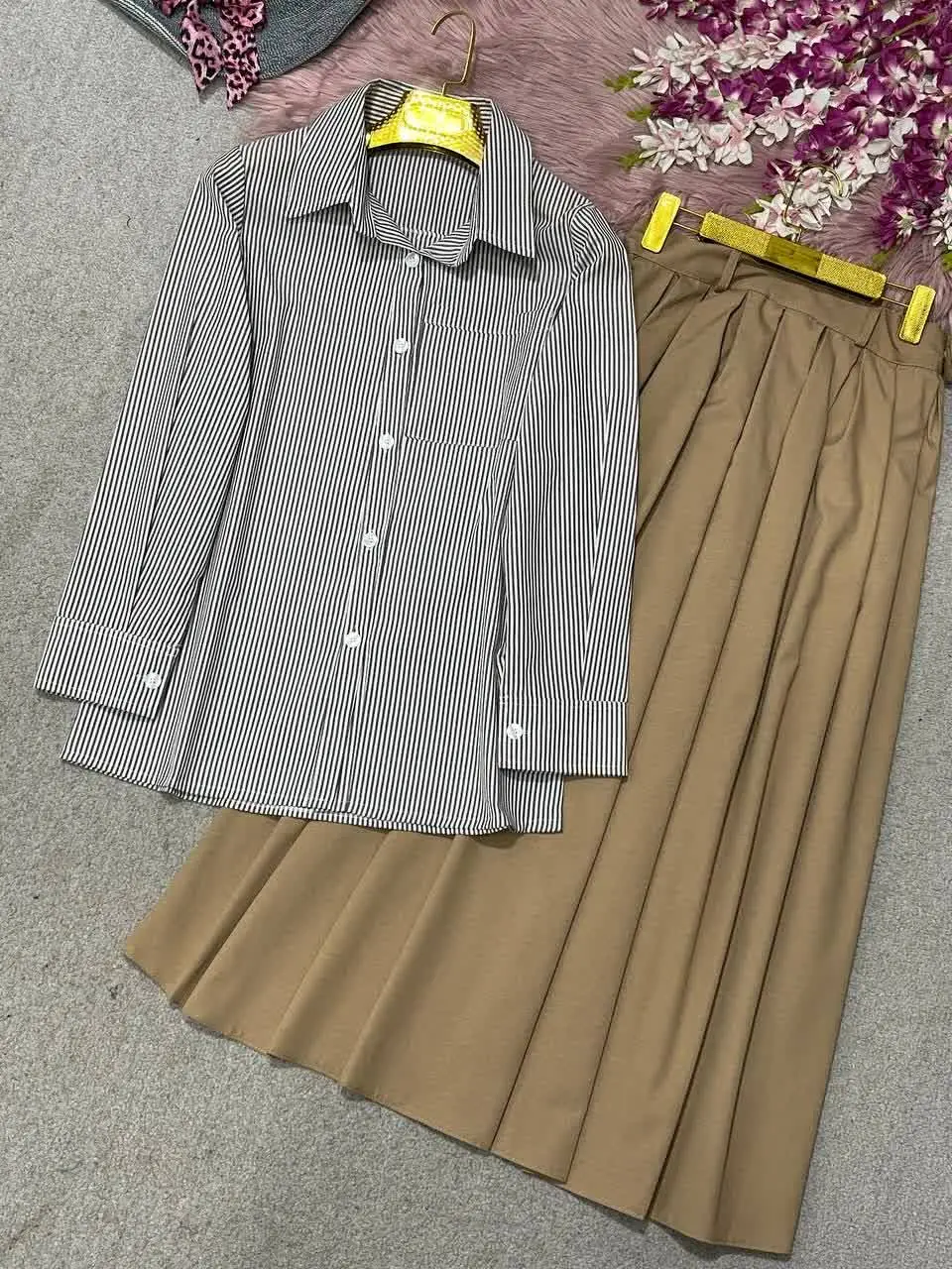 🛍نام: شومیزدامن آراد🍃
