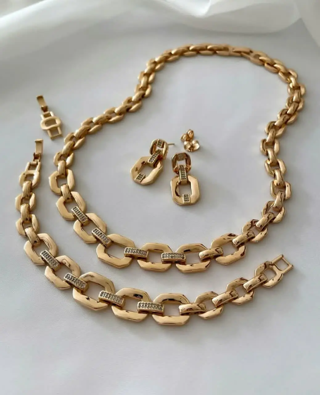 🔸 ارتفاع گوشواره:۲٫۷ سانت