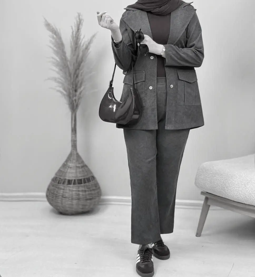 نام: کت شلوار مخمل
