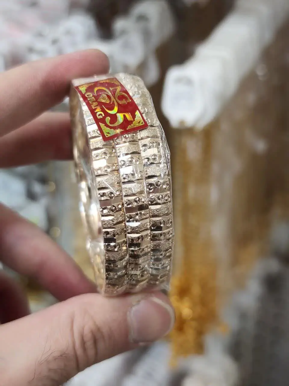 ♦️النگو لیزری سه عدد طرح طلا 
