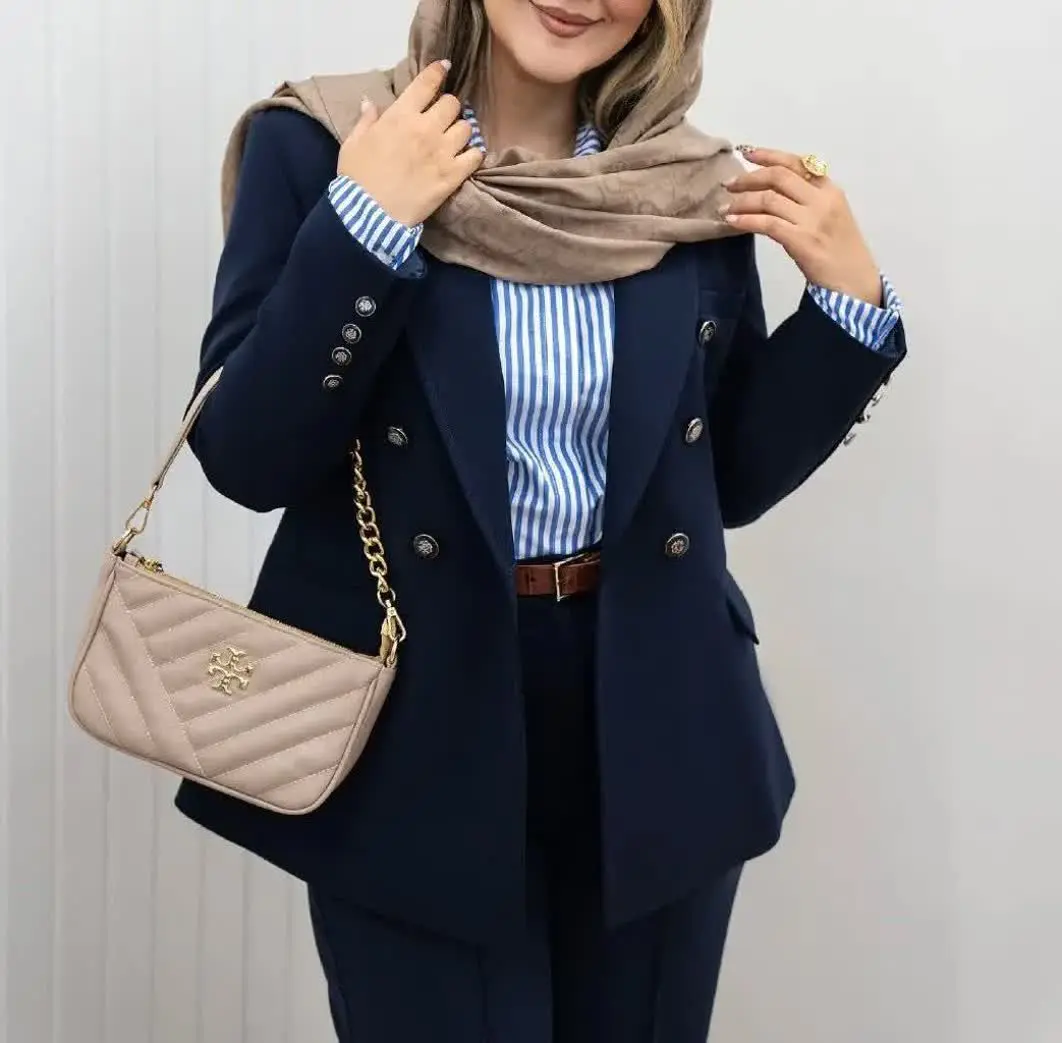 🌷نام: مانتو شلوار کلاسیک 
