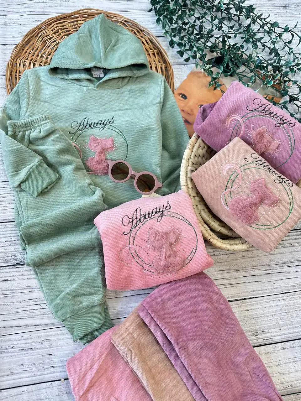 هودی شلوار مخمل توکرکی طرح...