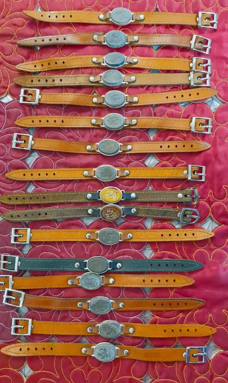 دستبندهای حکاکی شده مذهبی
