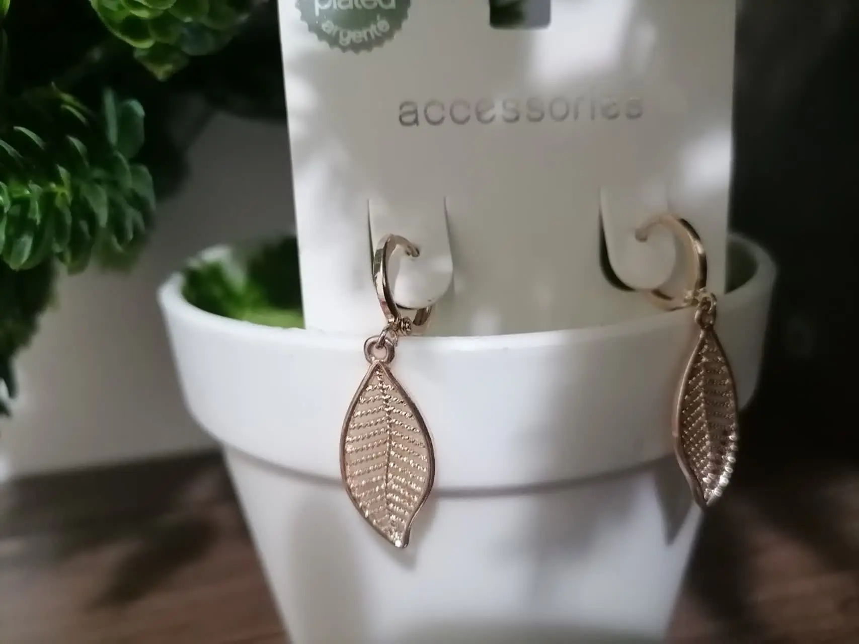 گوشواره برگ
