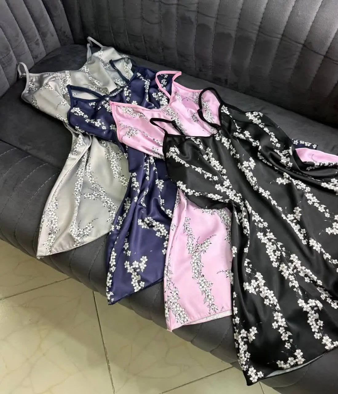 ❤️لباس خواب جذاب خوش رنگ همراه با شورت
