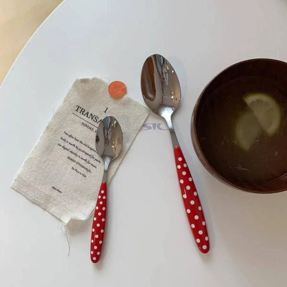 ست قاشق و چنگال خالدار وارد...