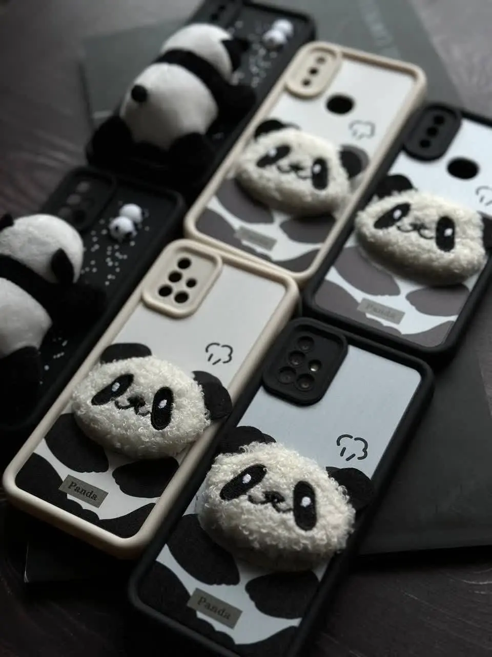 📱مدل قاب: قاب زمستانه پاندا در سه طرح مختلف مخصوص انواع #سامسونگ #شیائومی 

