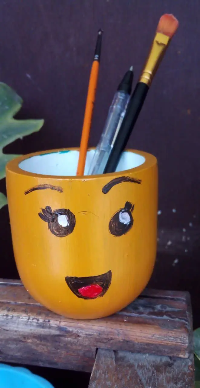 اینم یه جامدادی رومیزی بامزه