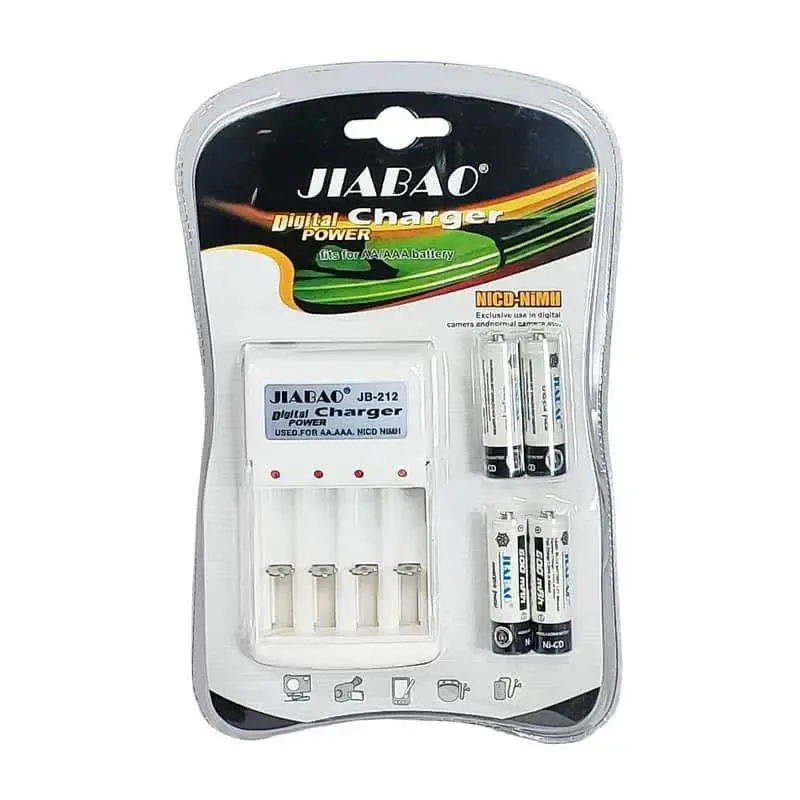 نوع باتری باتری قلمی (سایز AA)