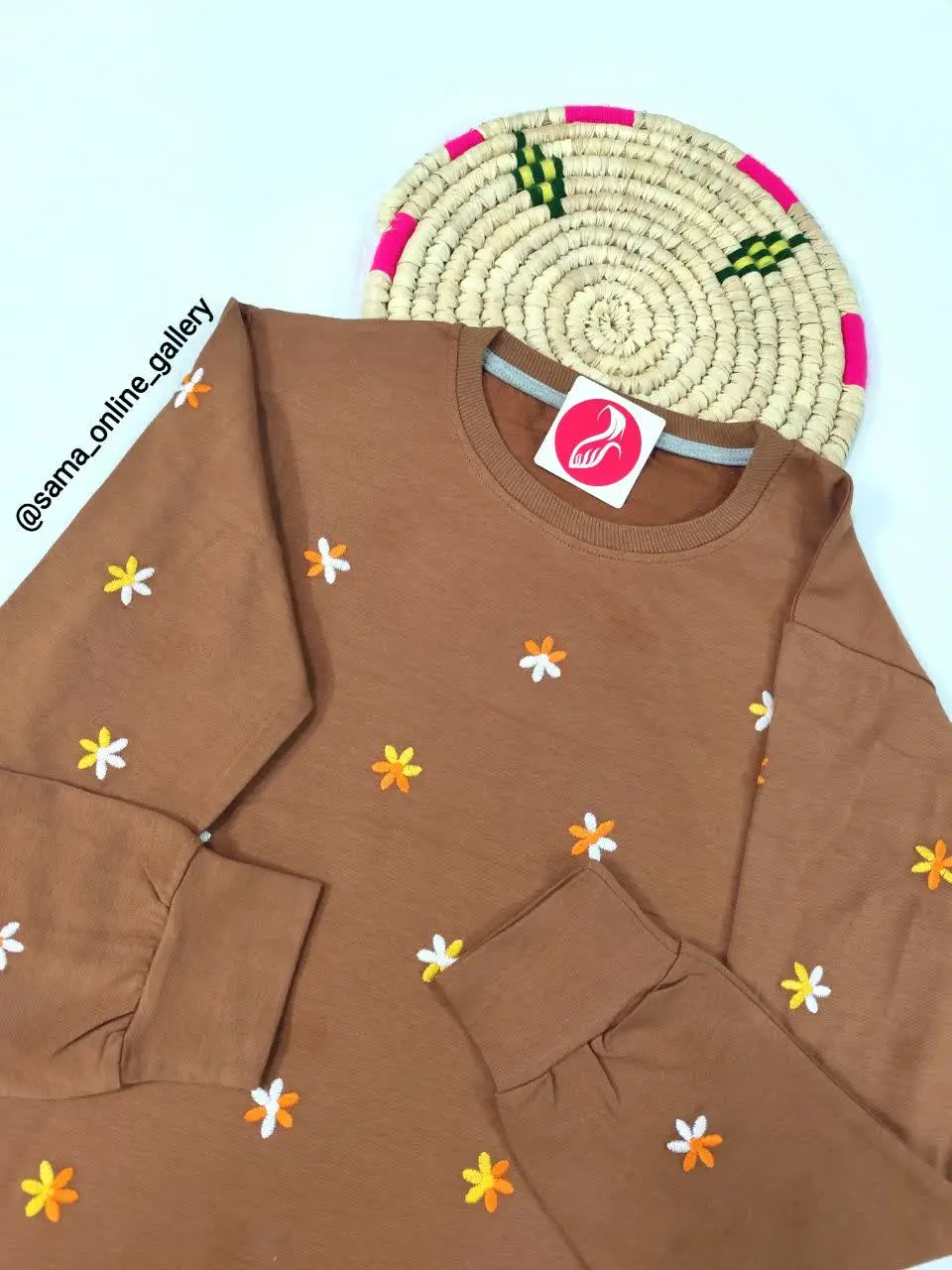 این رنگش خود پائیز گویا …
