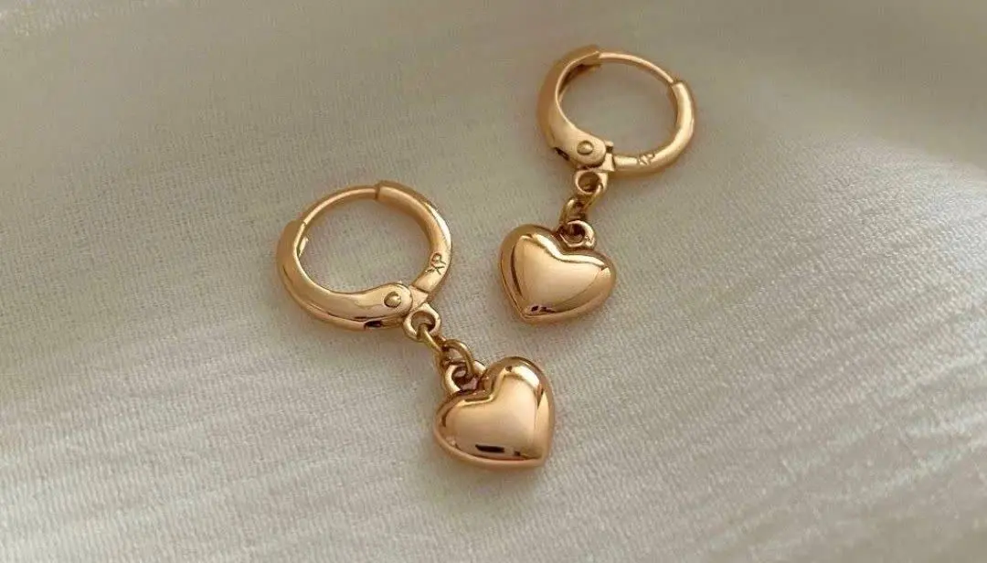 #گوشواره مدل قلب 
