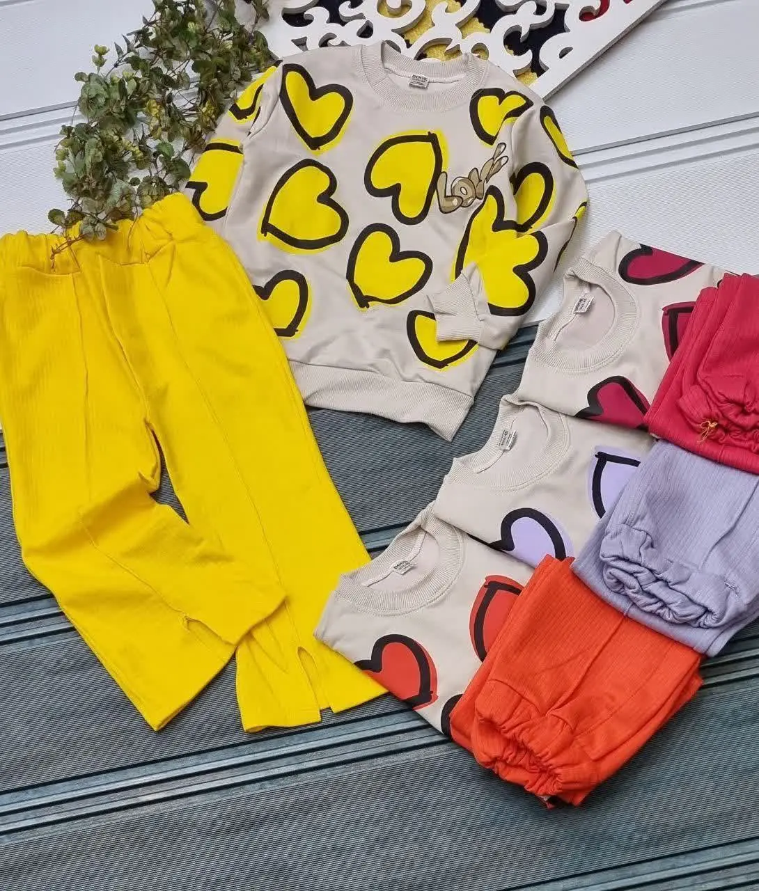 🇮🇷🧥🧶👗👚👔🎽👕👖💎
