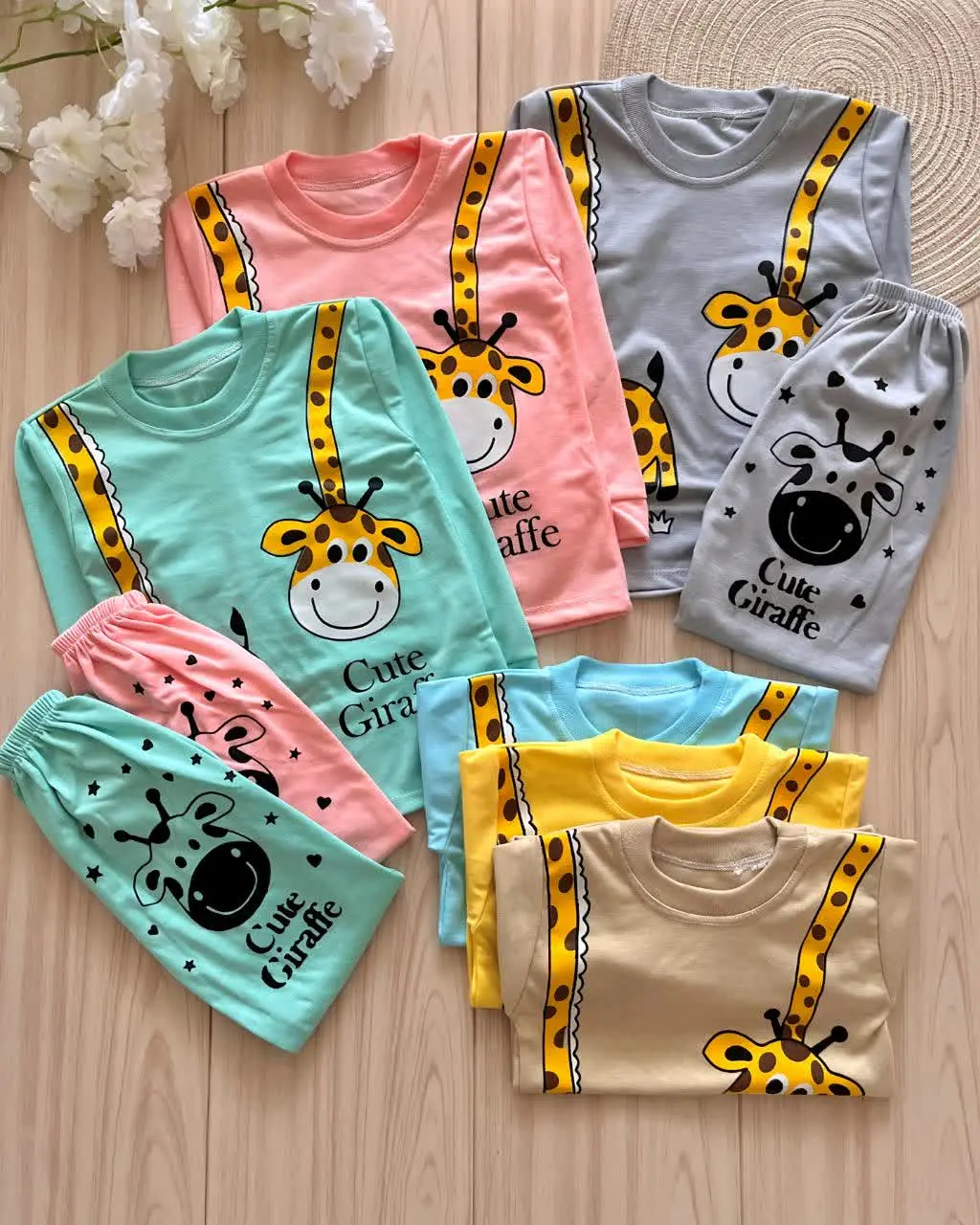 بلوز شلوار زرافه گردن دراز
