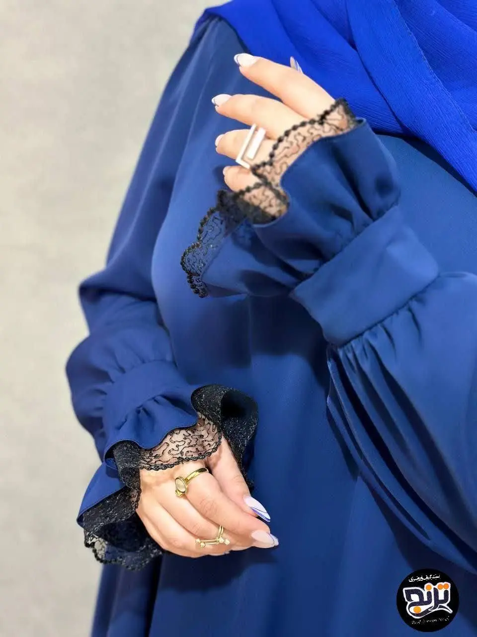 اگر دنبال مانتو عبایی شیک و پوشیده هستی ابیا اینجا تولیدیشو پیدا کردم 😍👆
