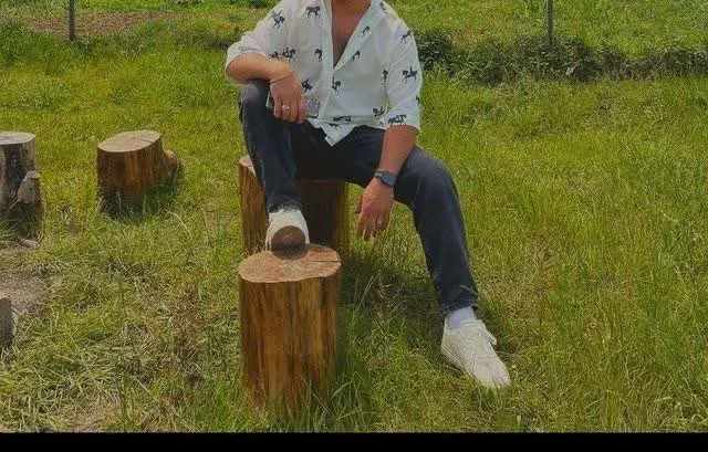 👚 نام: شومیز طرح اسب
