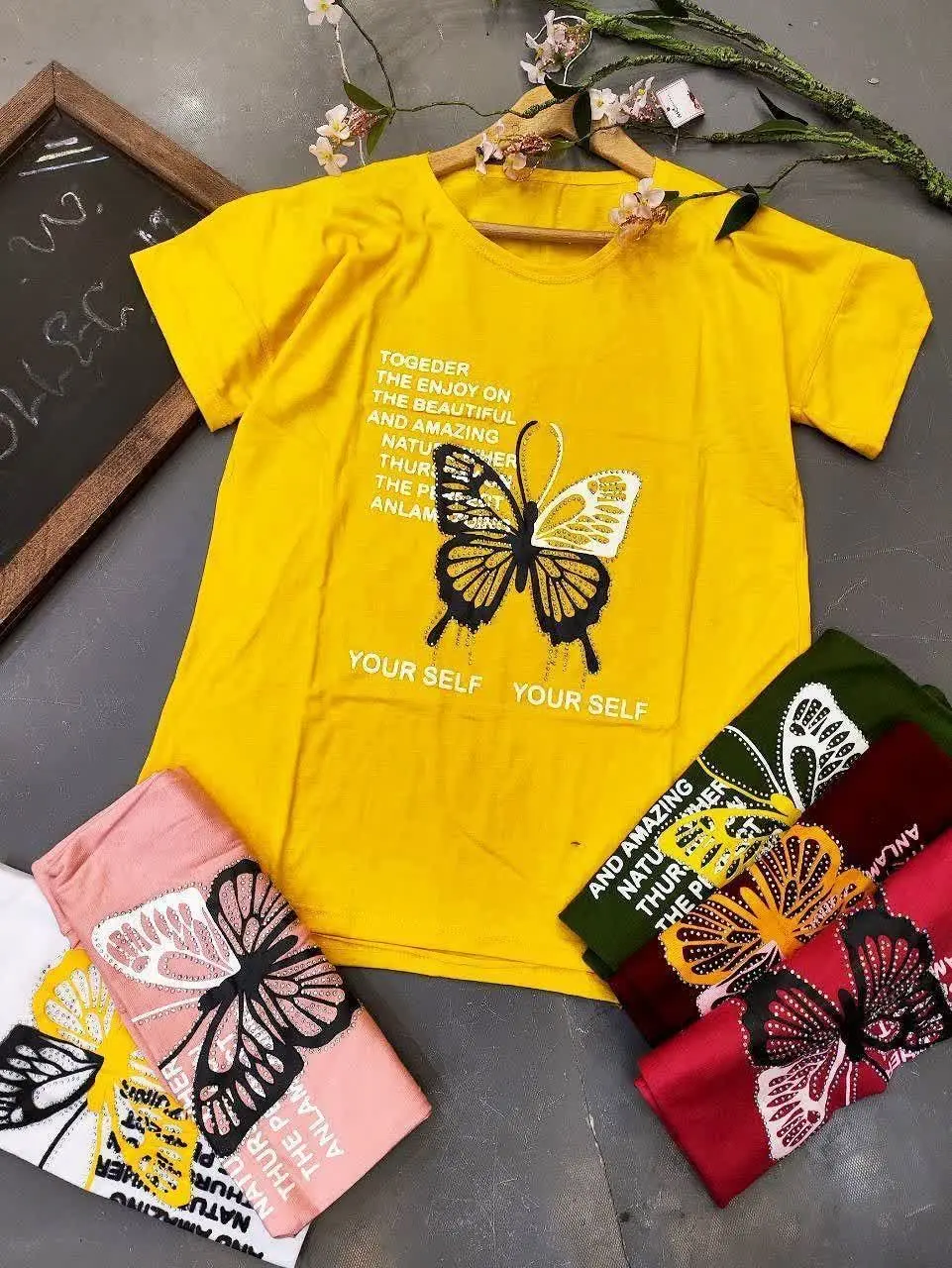 👚نام کالا: تی شرت جلو چاپ پروانه 😉👌
