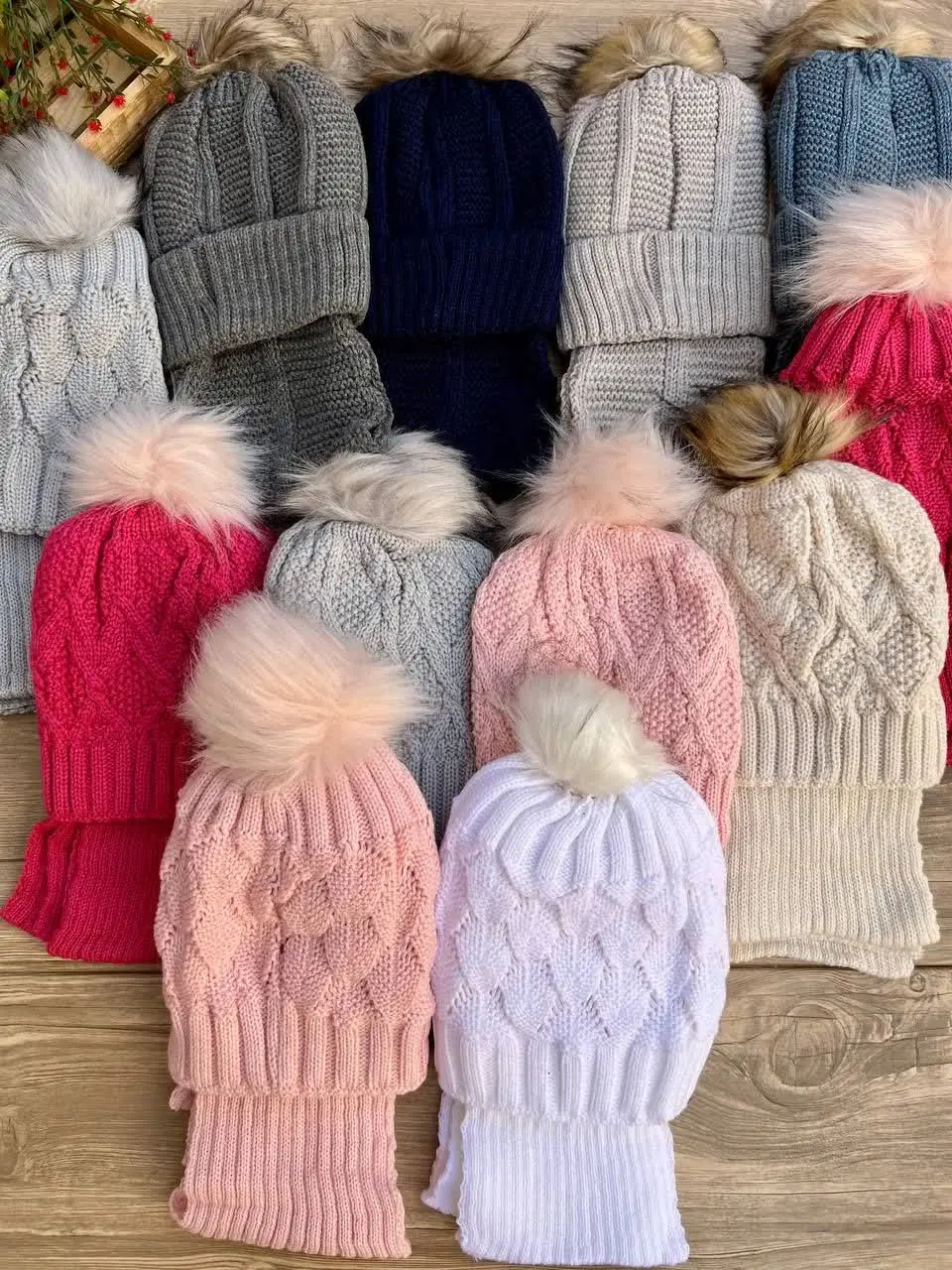 🌺شال گردن رو میتونید مدل‌های مختلف ببندید 
