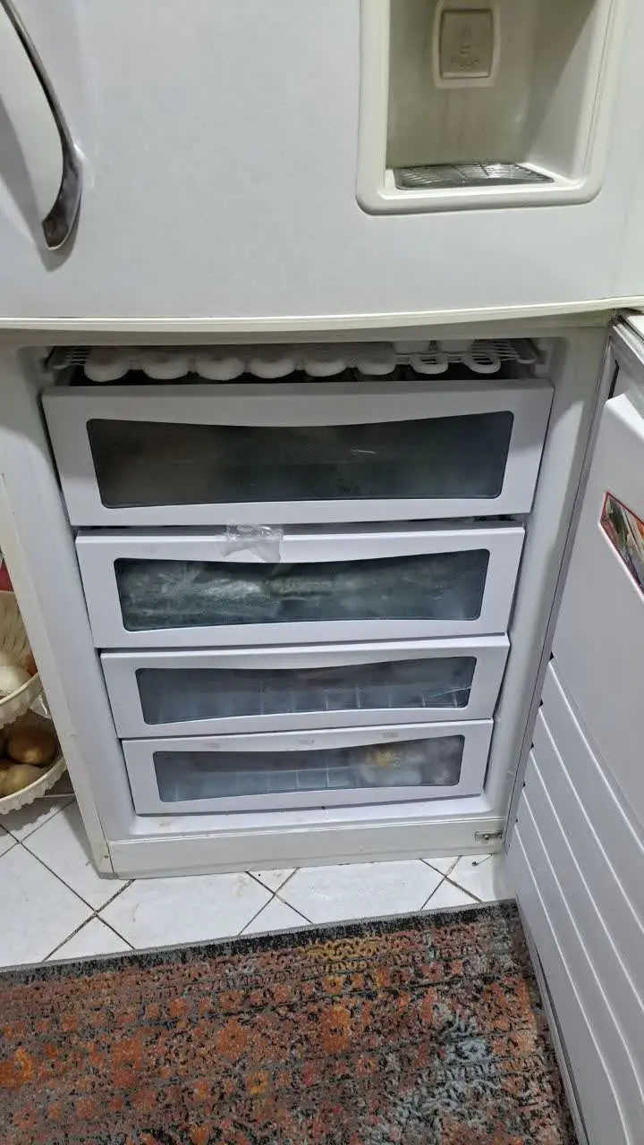 یخچال فریزر فروزان
