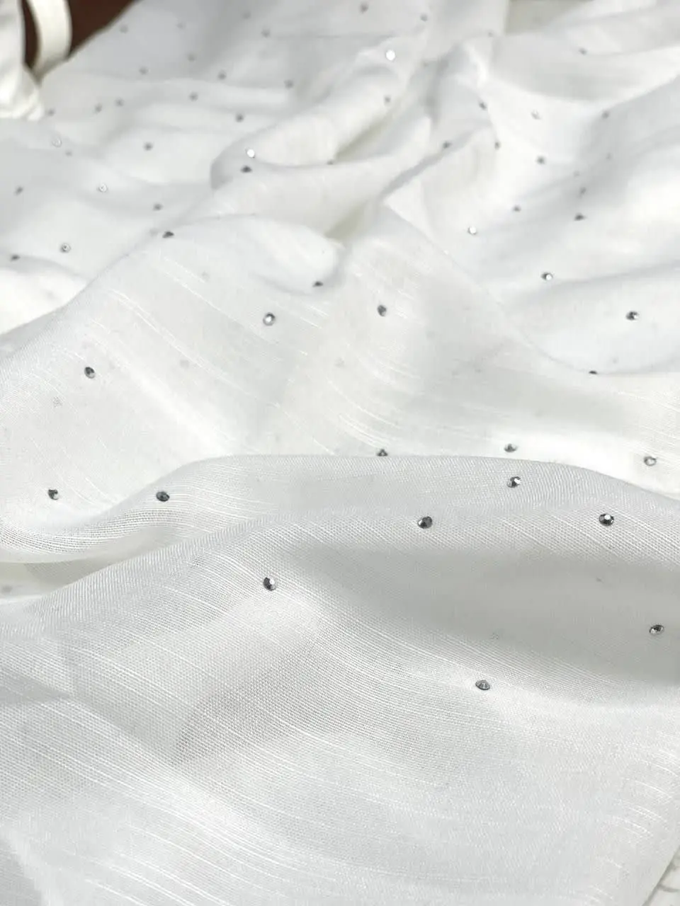 ست فقط با شال نگین دار