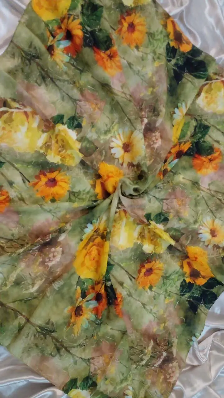 رنگ‌های پاییزیش حرفی برا گفتن دارن 🍂🍁🍂🍁🍂🍁🍂🍁🍂
