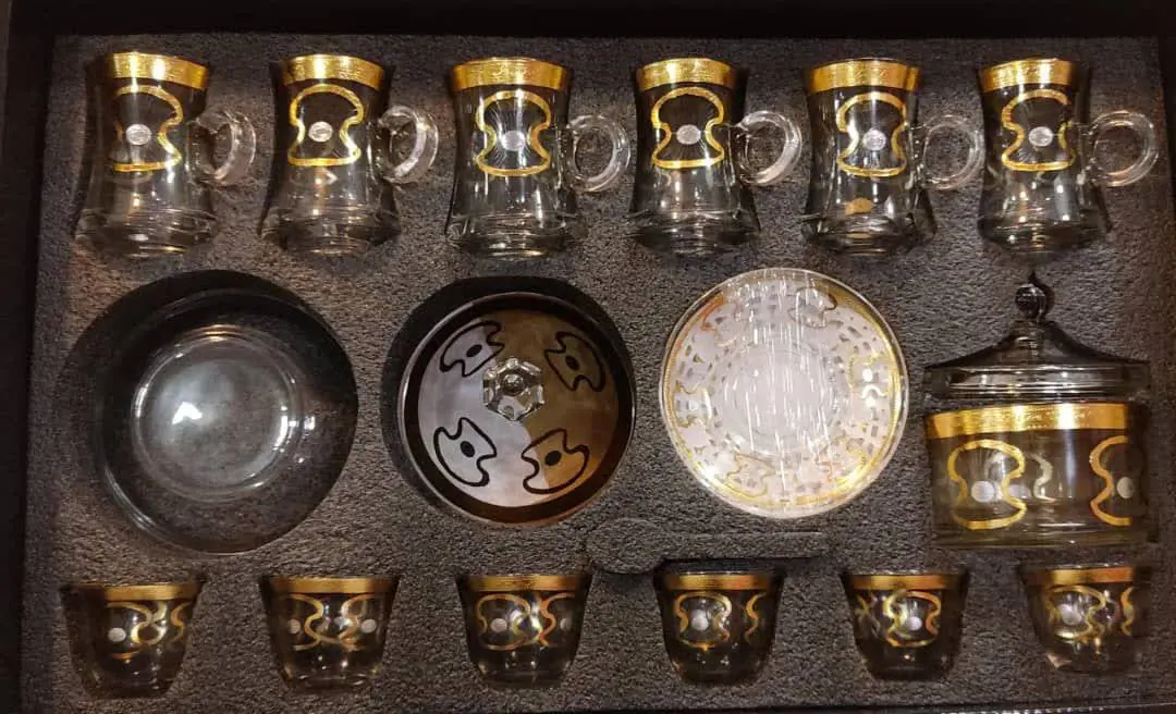 سرویس استکان نعلبکی ۲۲تکه 
