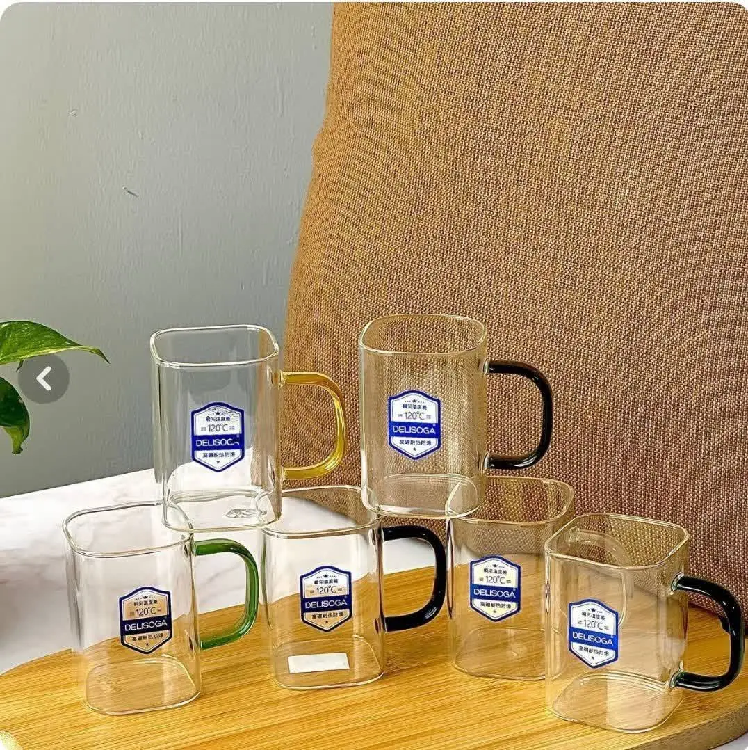 لیوان مربع پیرکس دسته رنگی