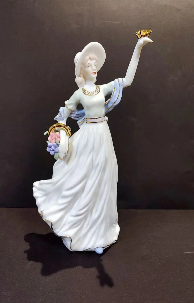 جفت مجسمه اروپایی
