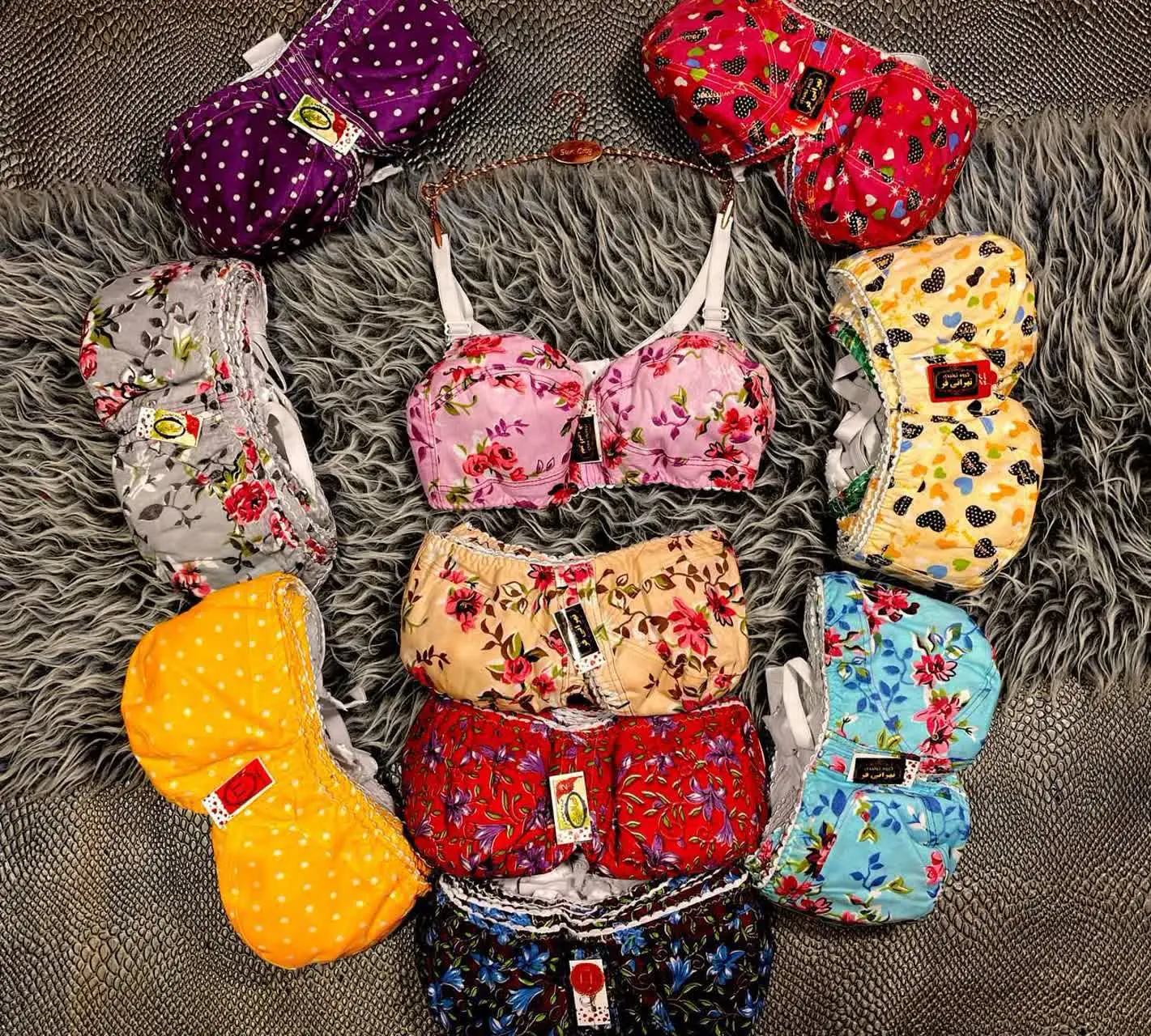 مدل/قیمت: کش معمولی/ ٣٣٨٠٠ تومان
