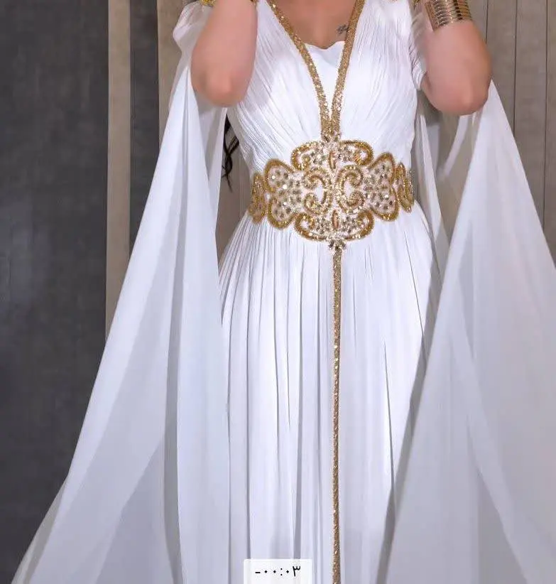 یک مجلسی بسیار زیبا رنگ سفید 
