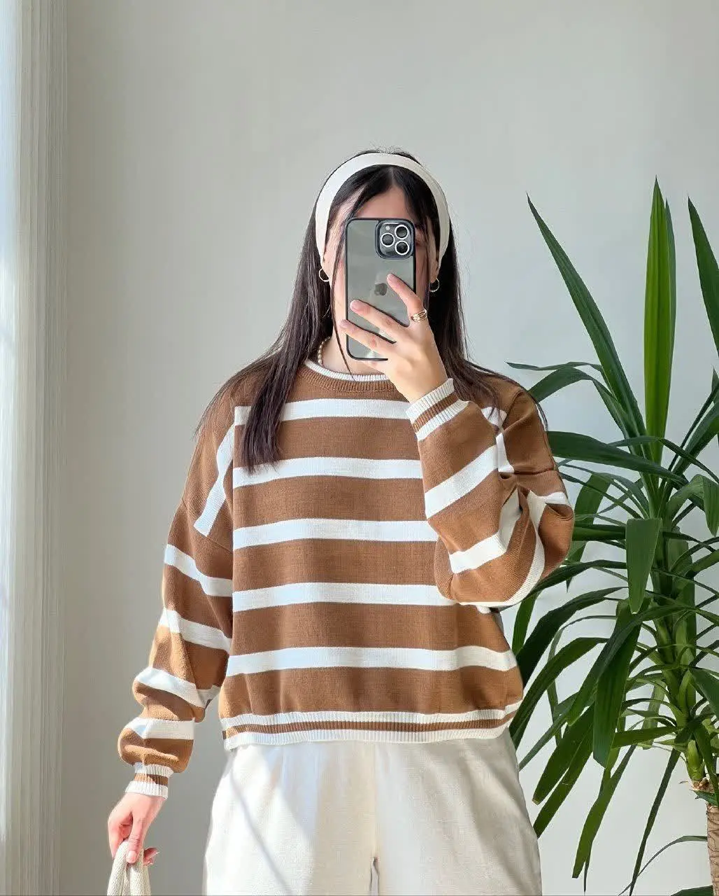 یکی از خوش استایل‌ترین بافت‌ها، این مدل هایی هستند که زیرشون جمع میشه، با یه کمربند خوشگل فوق‌العاده بنظر میای
